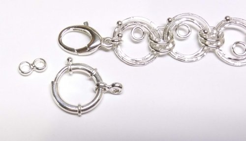Judy Larson's Making Chain with Wubbers and Wire - , Contemporary Wire Jewelry, Making Chain, Chain Making , Butane Torch, Soldering, Solder, Attach the clasp